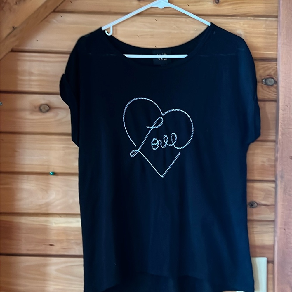 W5 love t shirt size small